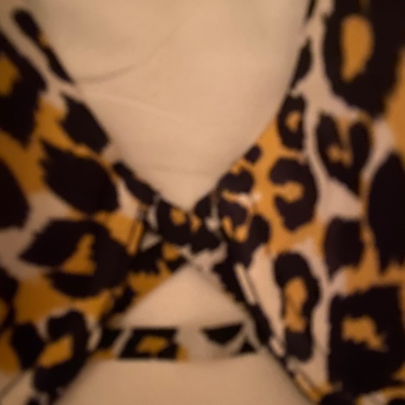 Victoria Secret Bra's - Picture 2 of 7